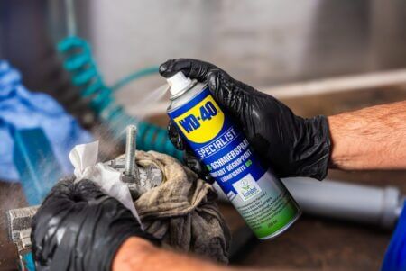 wd-40-specialist-multifunktions-spray-werkstatt image 4