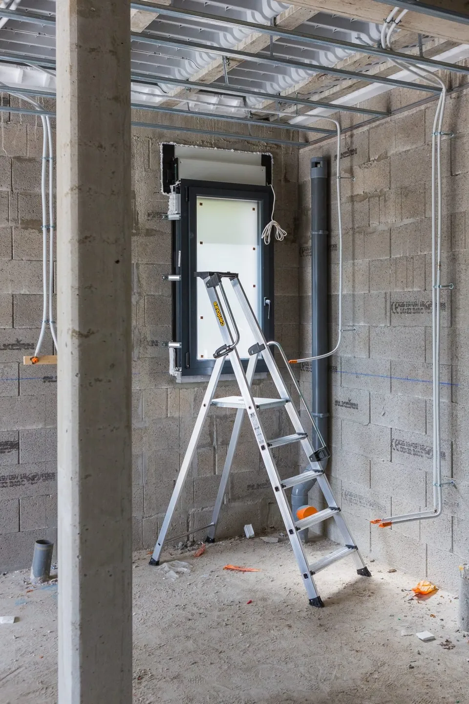 centaure-stepladder-pro-xl-bockleiter-150-kg image 1